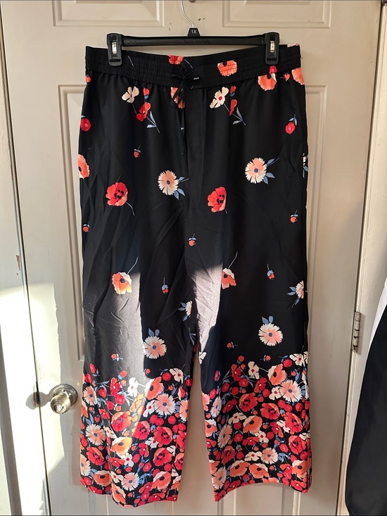 Tommy Hilfiger Pants - Tommy Hilfiger Black Floral Wide-Leg Pants